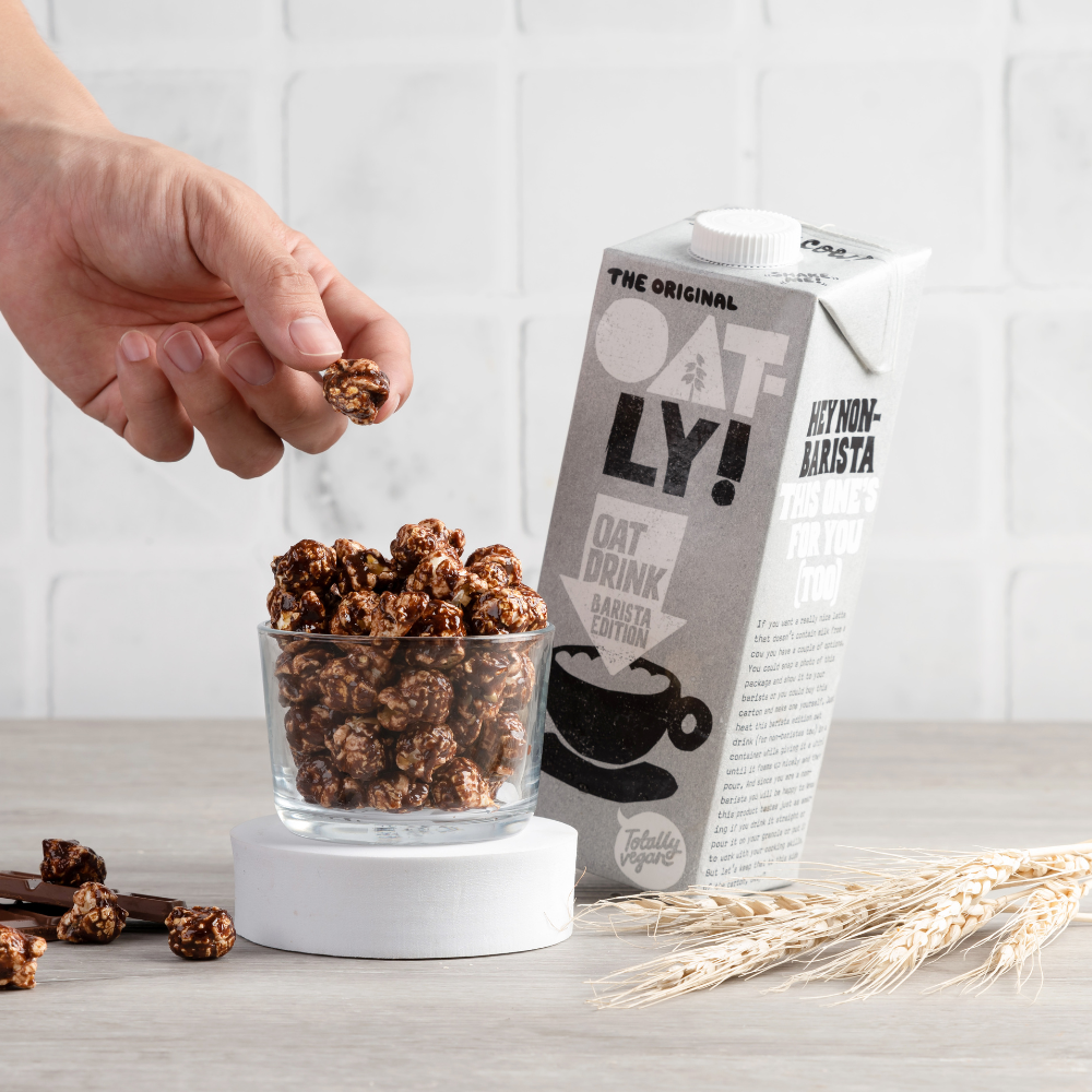 Chef Poppin Oatly’s Oatmilk & Chocolate Gourmet Coated Popcorn - 120g