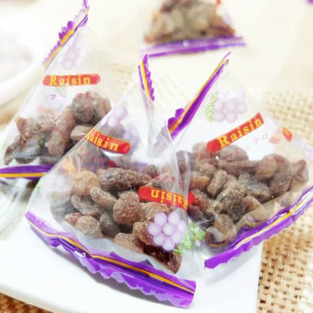 hui hsiang Salty Raisins Plum Flavor - 250g x 10 pack