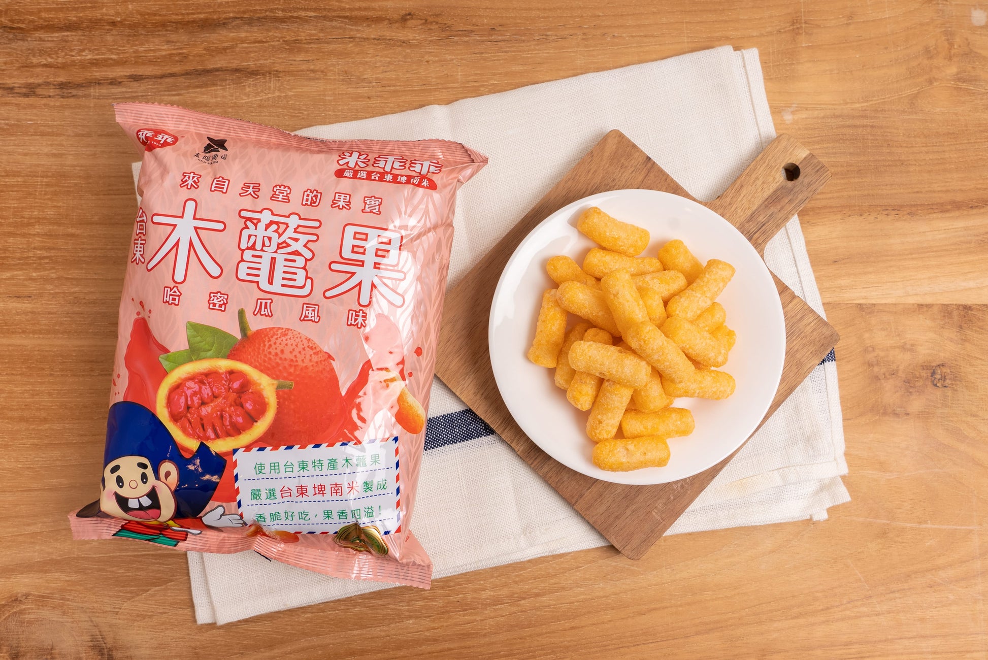 kuai-kuai-rice-puffs-gac-fruit-cantaloupe-52g