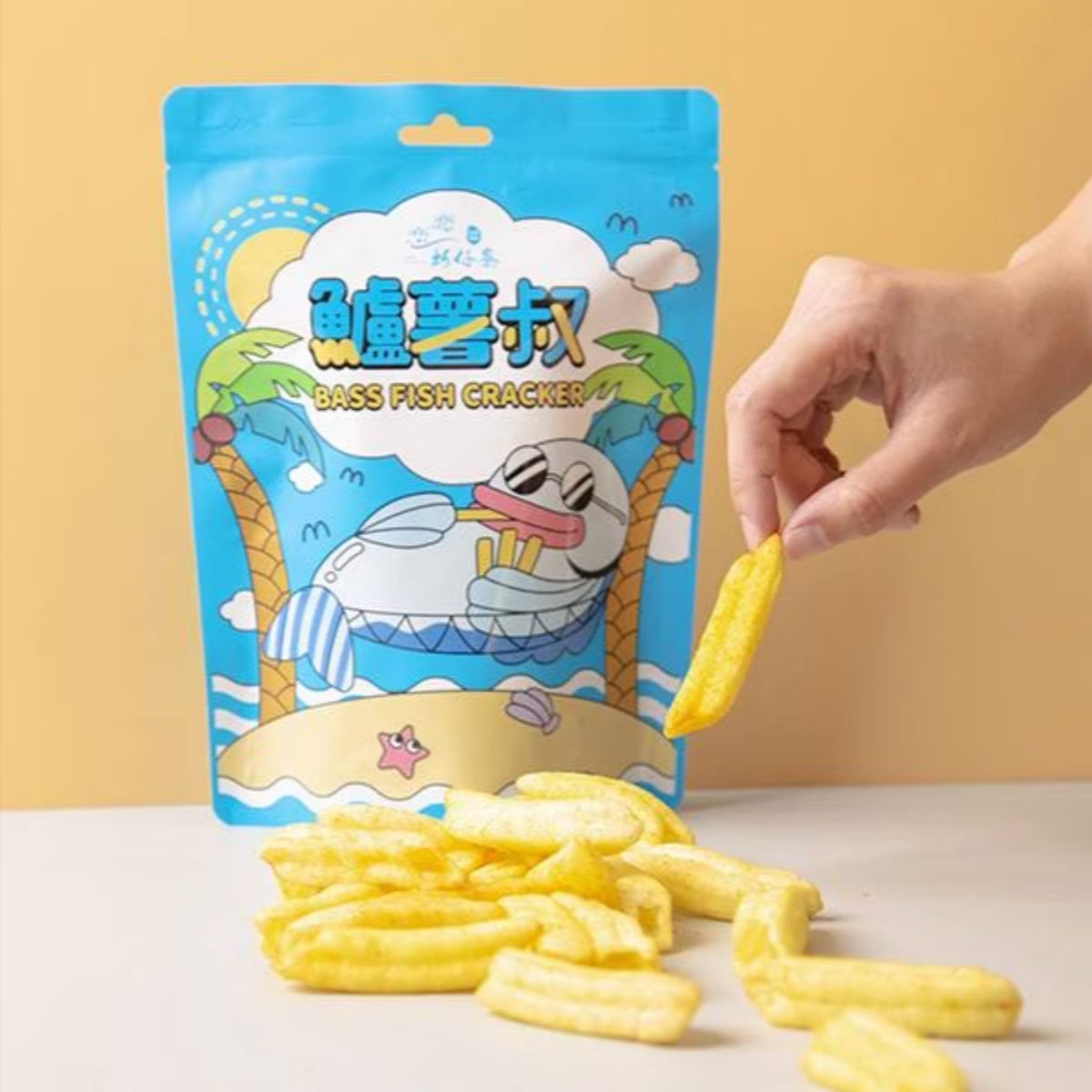 love-ke-zi-liao-bass-fish-cracker-original-flavor-30g