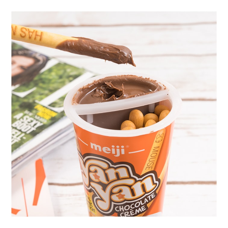 Meiji Yan Yan Chocolate Creme Cracker Stick With Dip - 57g