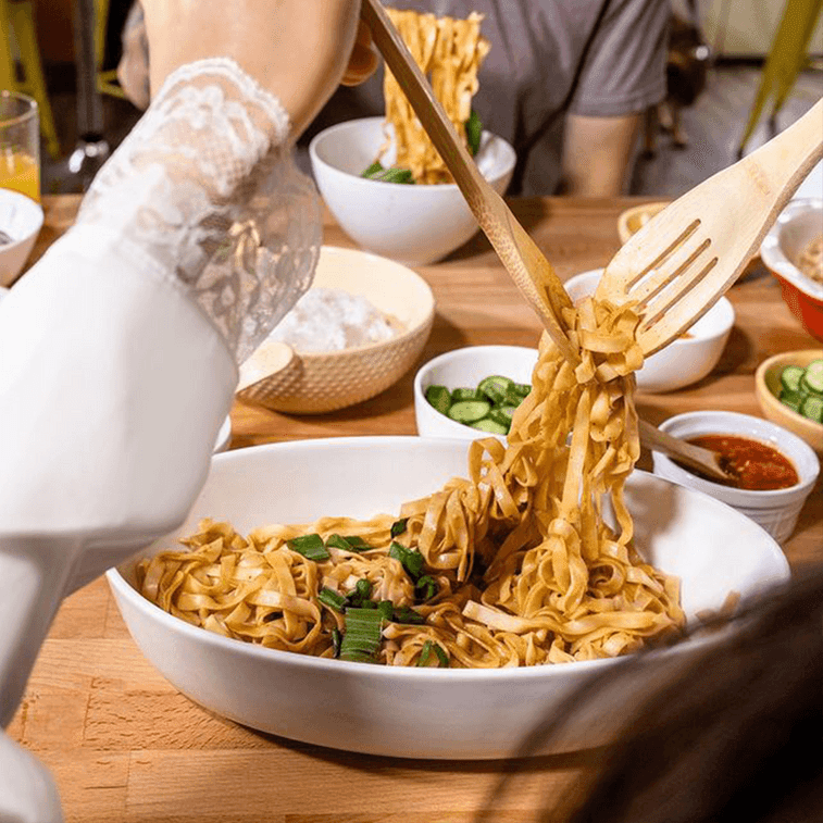 A - Sha My Melody Dry Noodle with Friendly Scallion Sauce - 95g x 5 Pack - ding - go