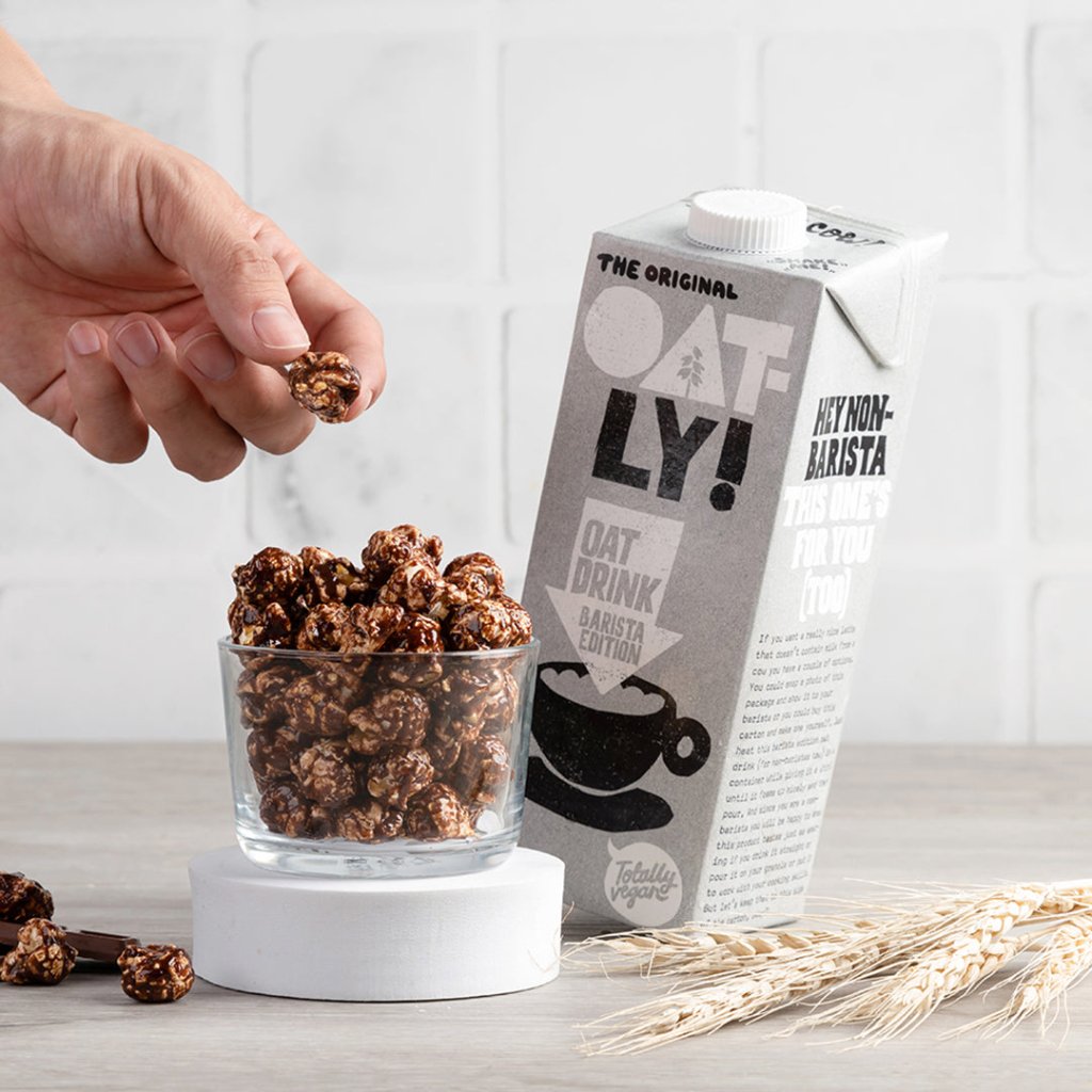 Chef Poppin Oatly’s Oatmilk & Chocolate Gourmet Coated Popcorn - 85g - ding-go