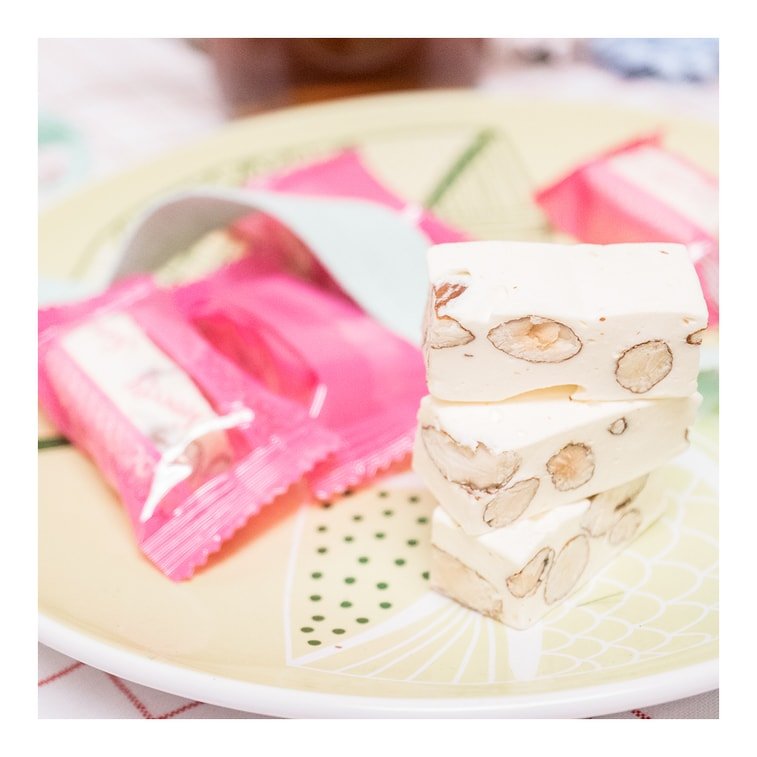 Chercher Almond Nougat - 120g - ding - go