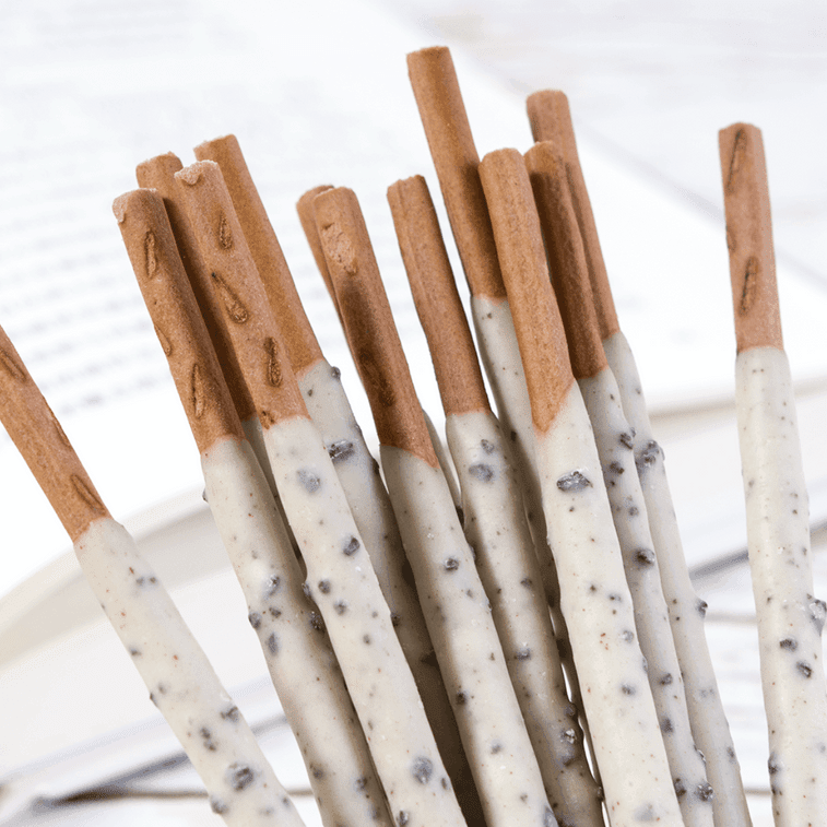 Glico Pocky Cookies & Cream Sticks - 70g - ding - go