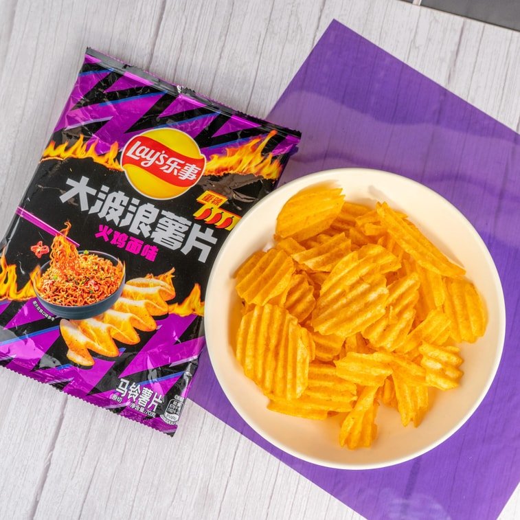 Lay's Wavy Potato Chips Turkey Noodle Flavor - 70g - ding - go