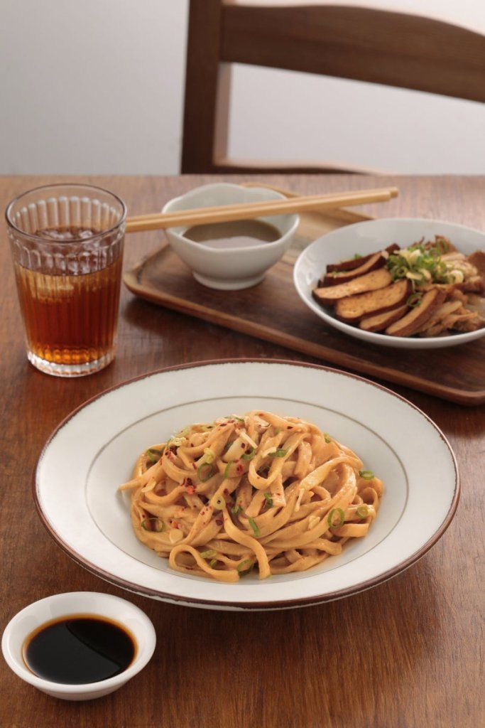 Moon Moon Food Spicy Sesame Dry Noodles (Vegan) - 142g x 4 Pack - ding-go