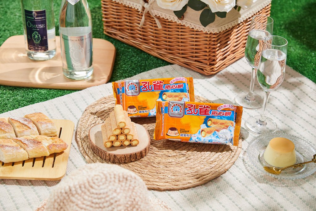 Peacock Rolled Biscuits Egg Pudding Flavor - 63g