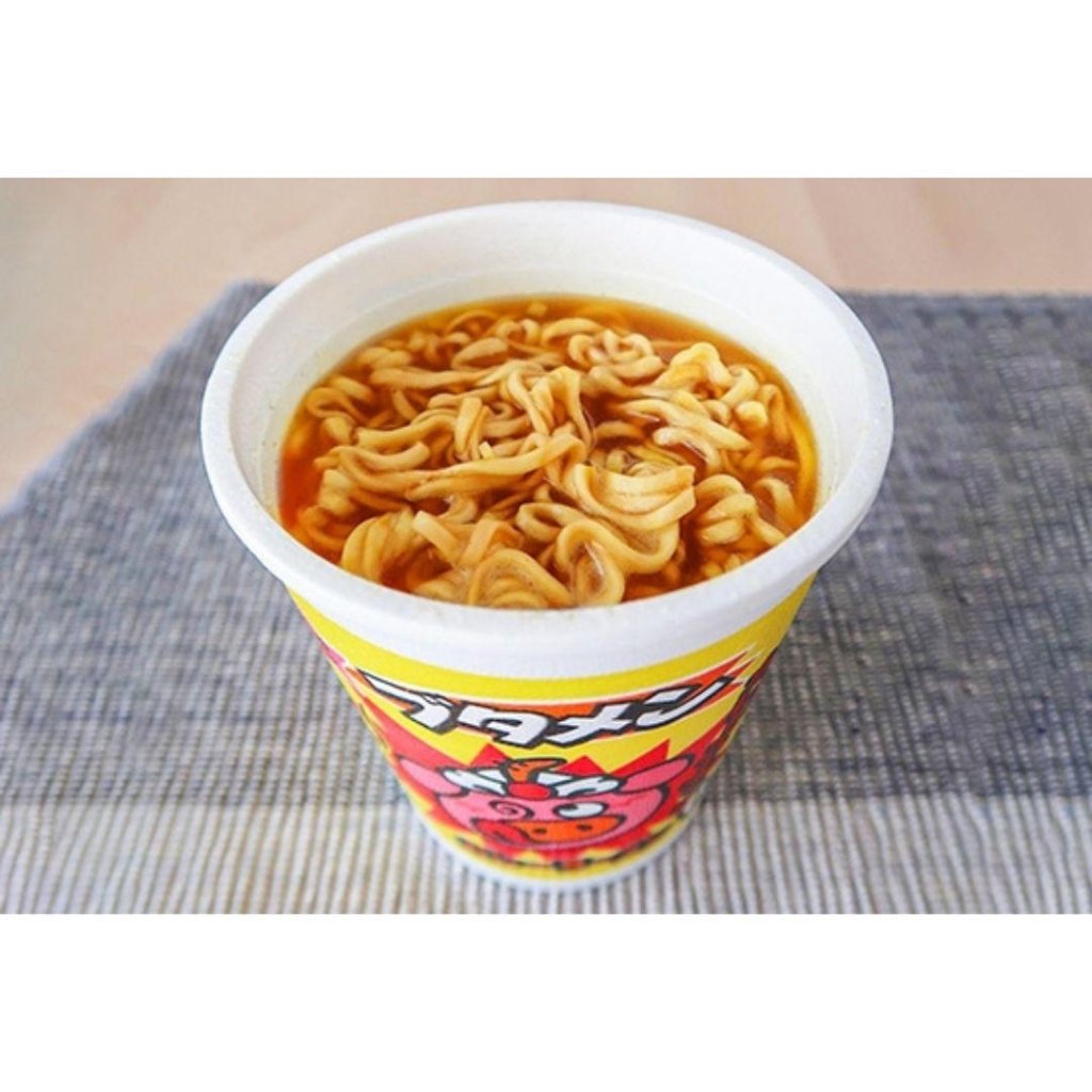 Oyatsu Company Butamen Curry Flavor - 35g - ding-go