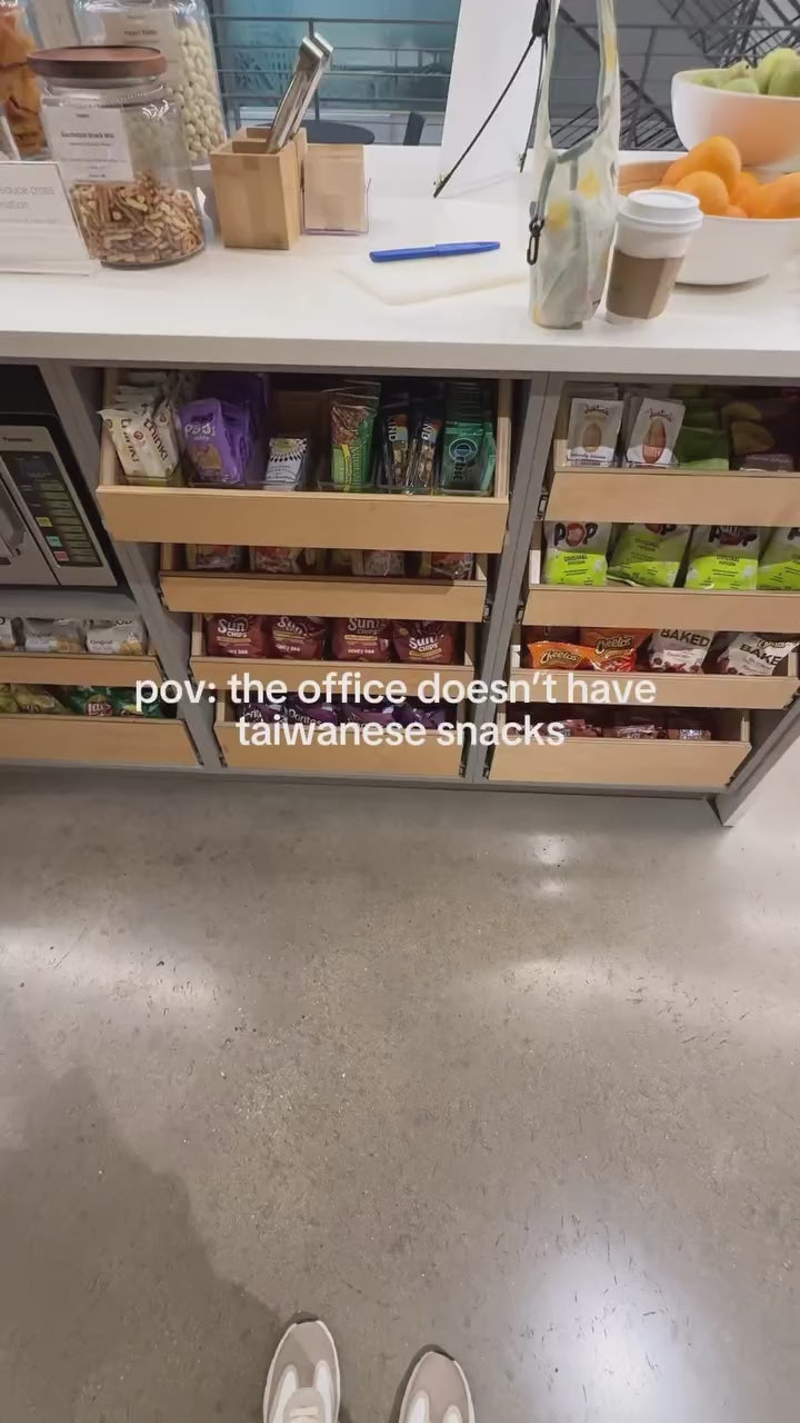 Load video: 【CRUNCHY】Ready, Set, Crunch! Subscription Box