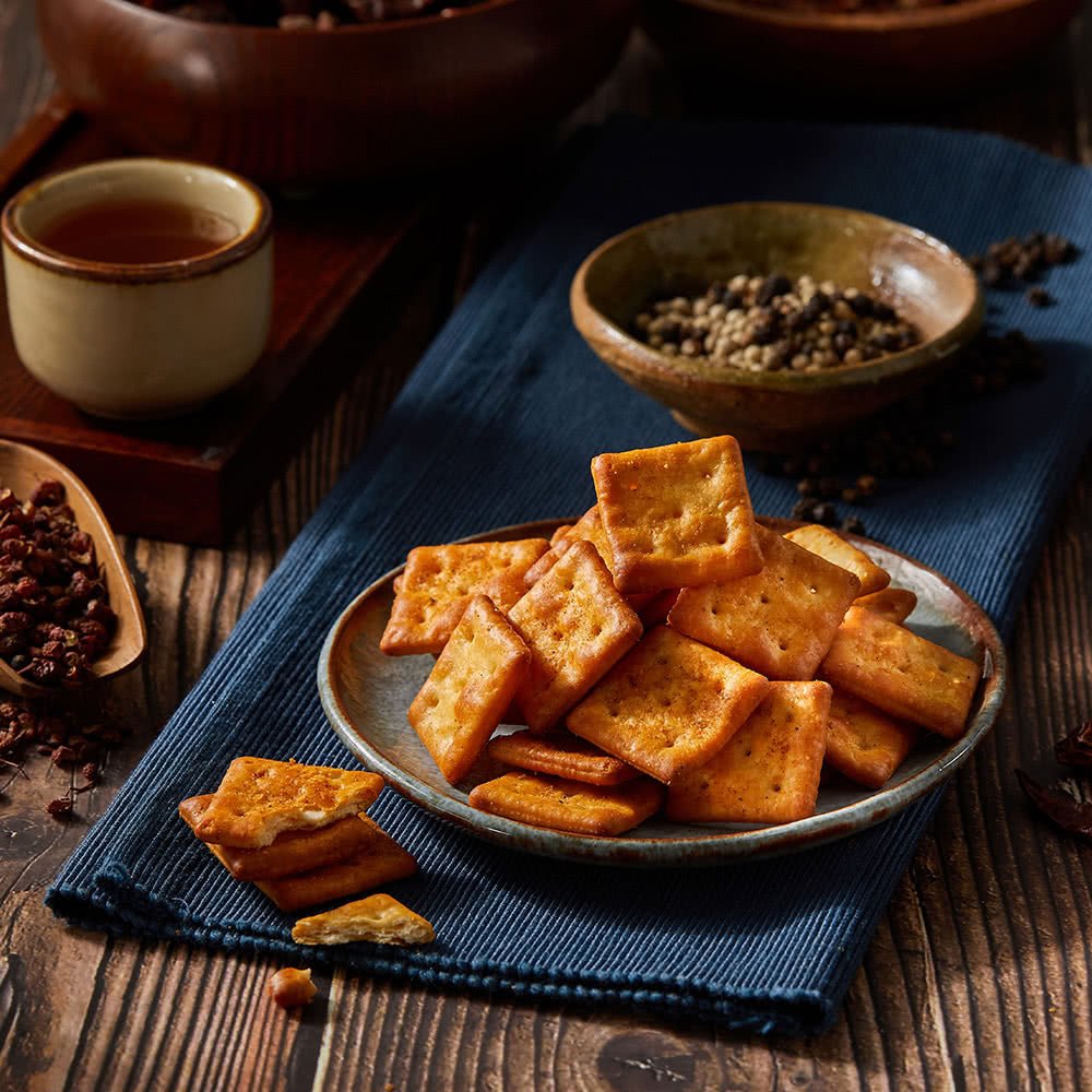 SHJ Mini Soda Crackers Pepper Spicy Flavor - 120g - ding - go