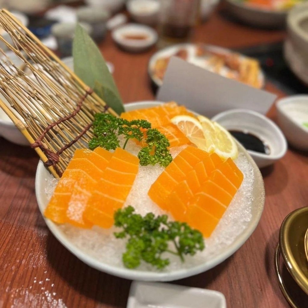 Vegalchemy Vegan Salmon, Plant Based Ready to Eat Seafood Alternative 300g, additional package view 3