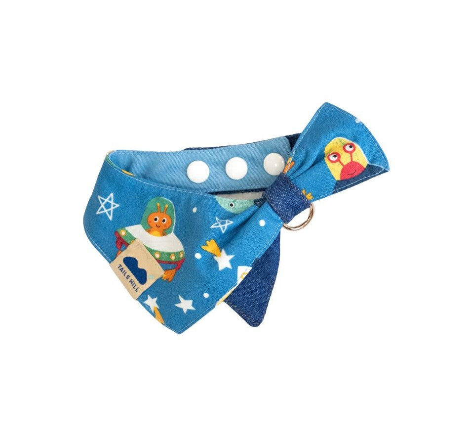 TAILS HILL Space Monster Pet Scarf